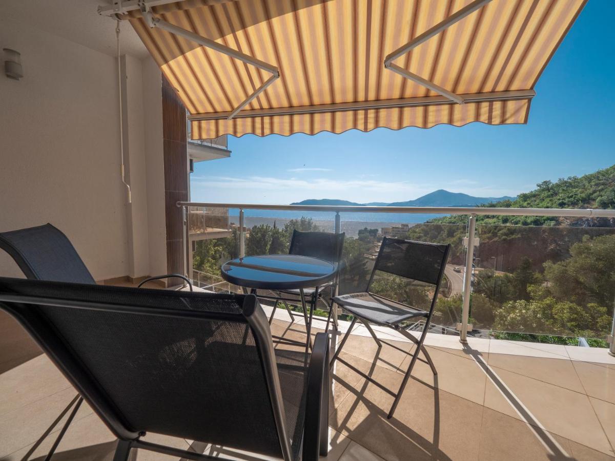 Seaview Couple Studio With Pool-Przno Eksteriør billede